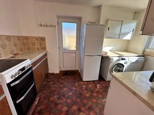 LARKFIELD ROAD- click for photo gallery